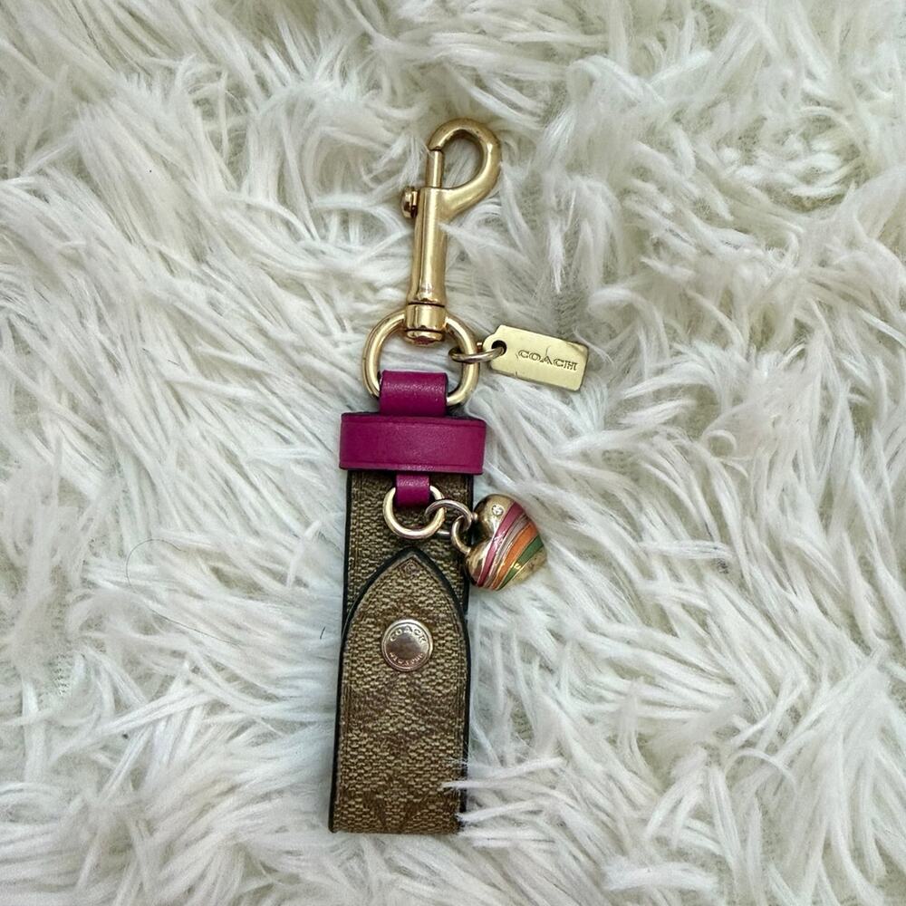 COACH Womens Trigger Snap Bag Charm pink